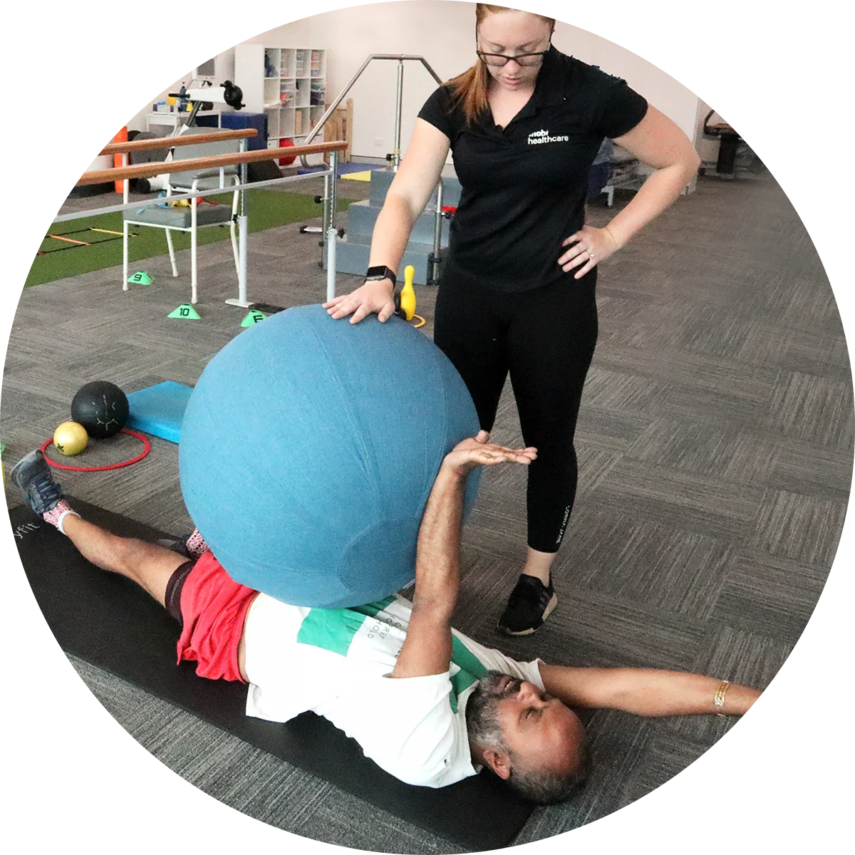 NDIS Physiotherapist with client at Mobi Healthcare